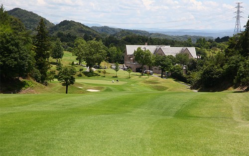 トーシンリゾート株式会社 TOSHIN Golf Club Central Courseの契約社員 公園・施設管理 営業・企画 販売・接客 その他 ゴルフ場求人イメージ