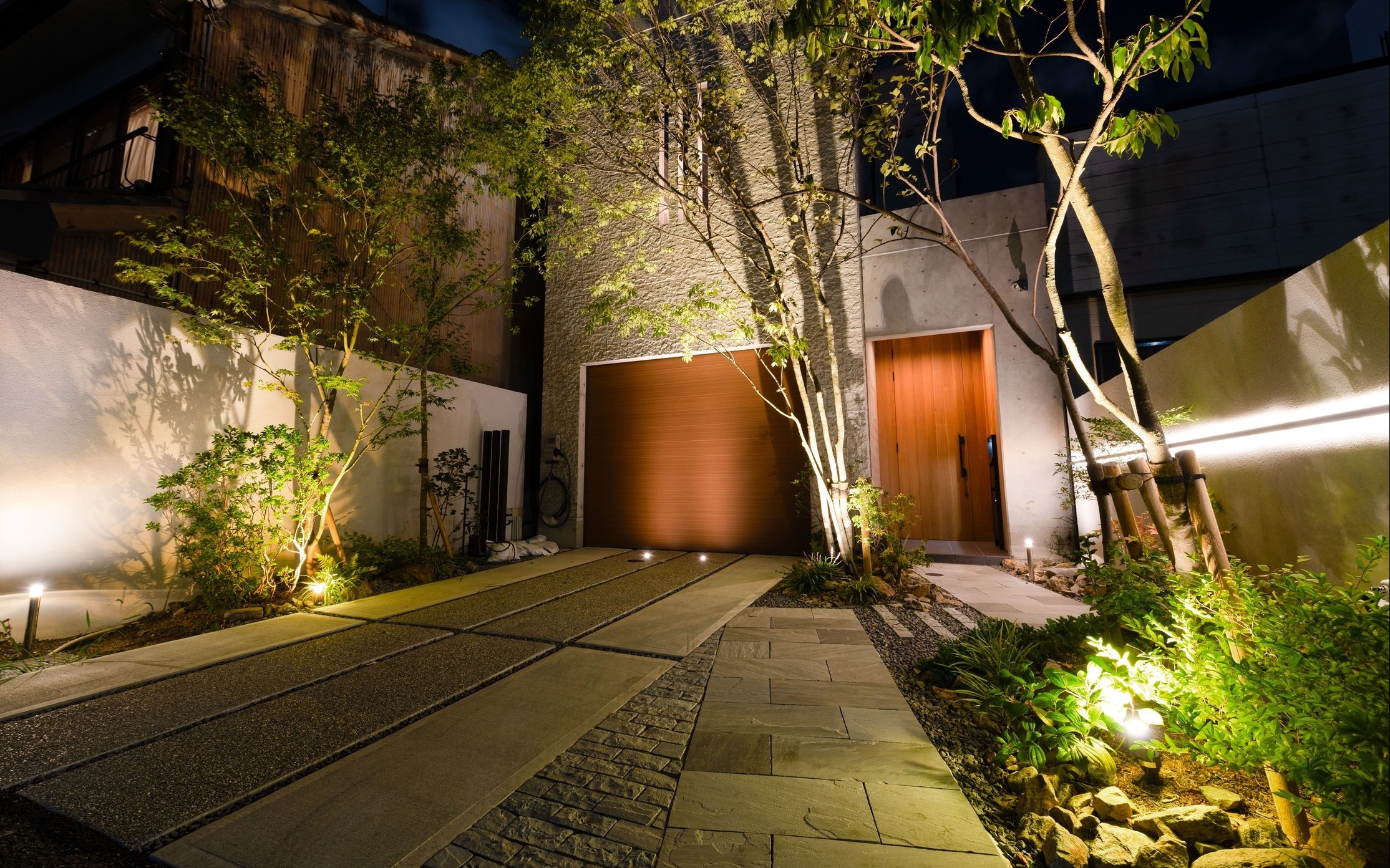 日豊ガーデンズ株式会社 名古屋営業所の正社員 営業・企画 外構・エクステリア求人イメージ